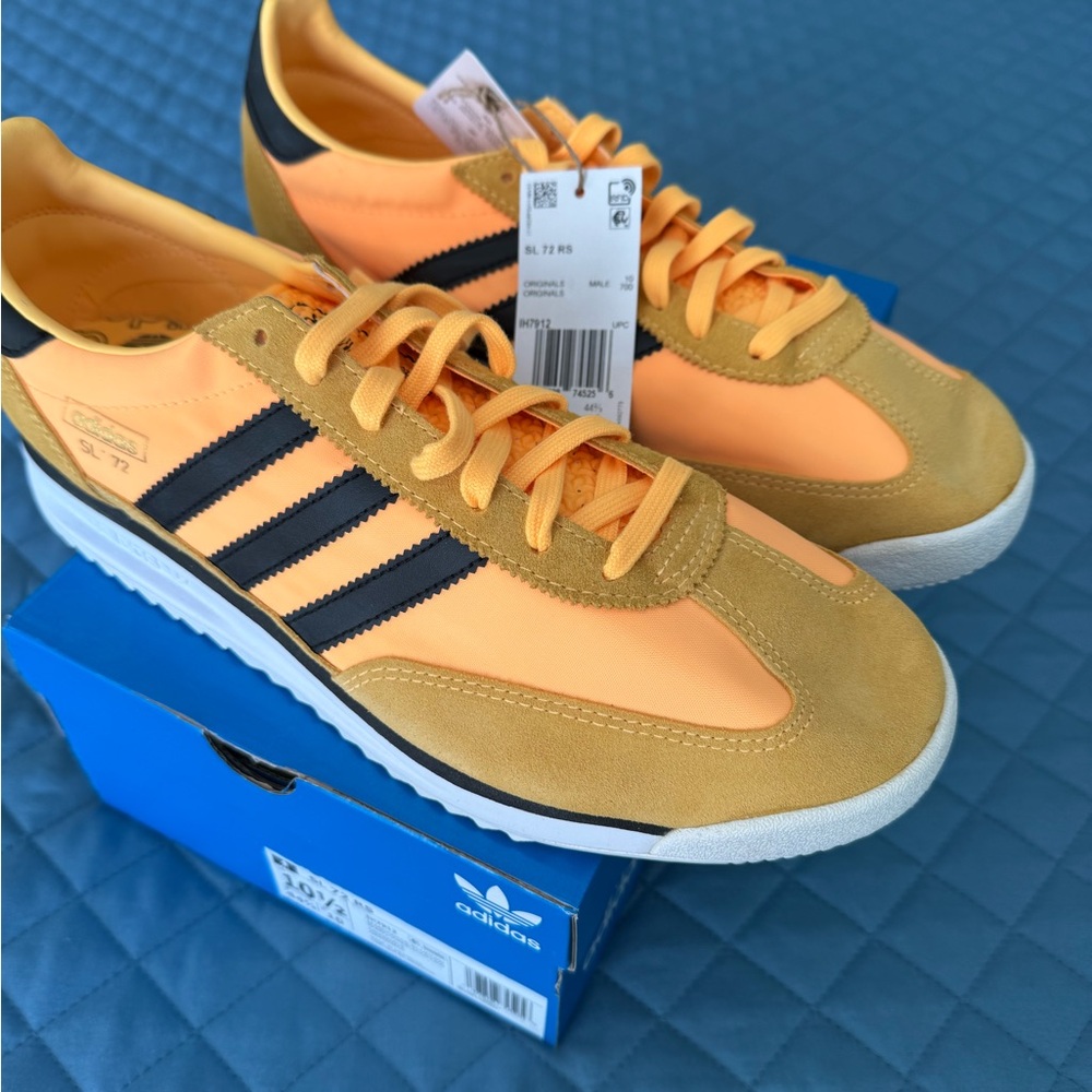 Men’s size 10.5 Adidas SL 72 RS yellow and black shoes